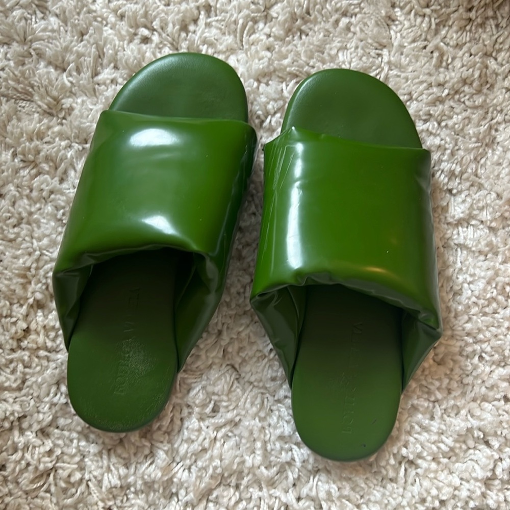 Bottega Veneta Cushion Slides in Jalapeño Green